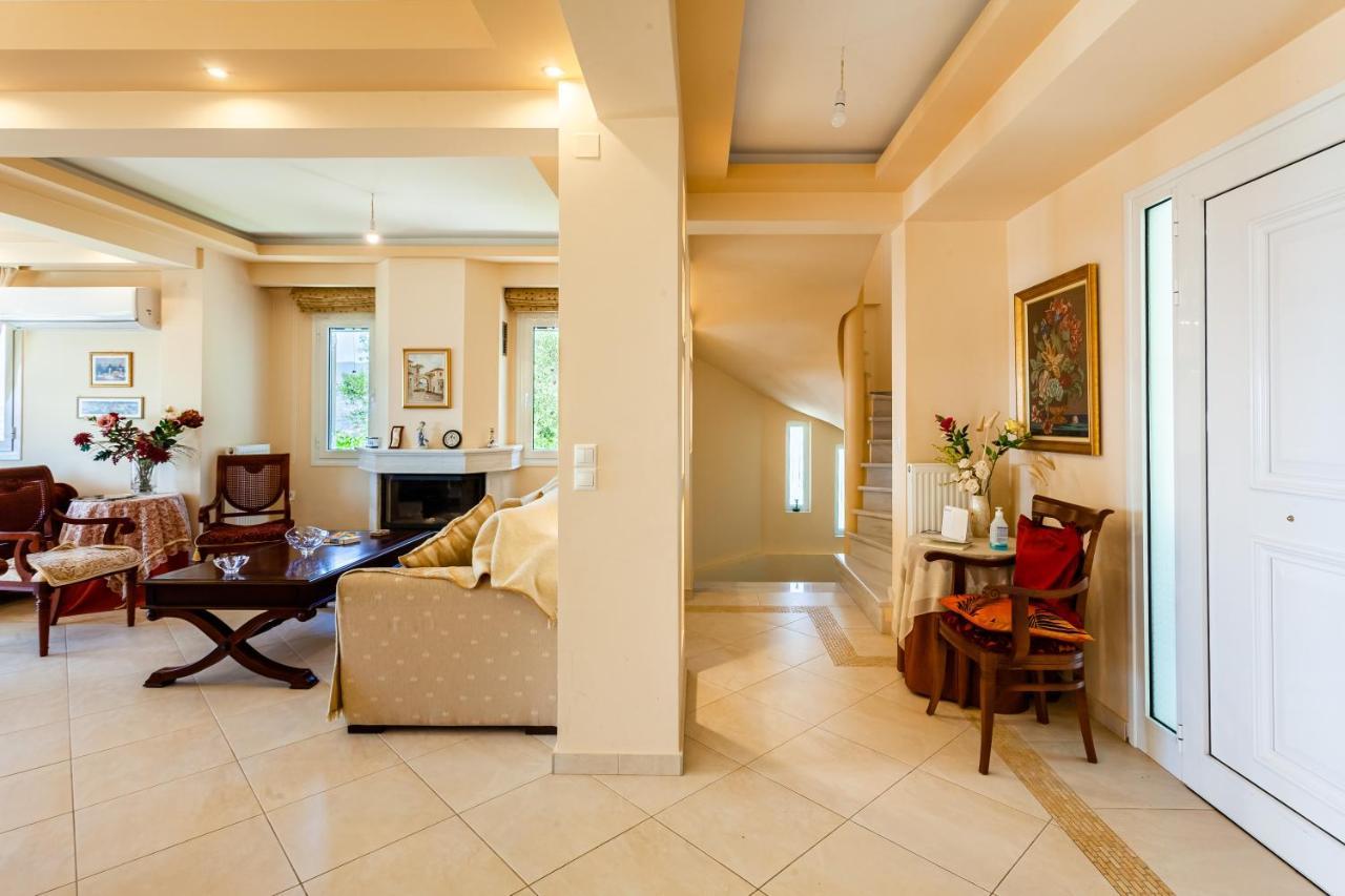 Verga Majestic Sunsets - Elegant & Secluded Retreat Kalamata Exterior photo