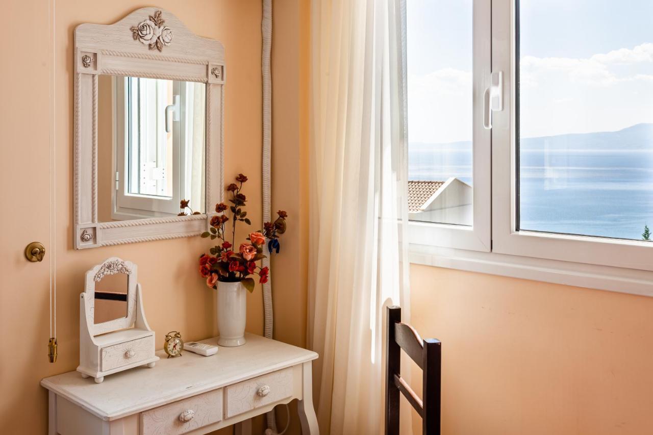 Verga Majestic Sunsets - Elegant & Secluded Retreat Kalamata Exterior photo